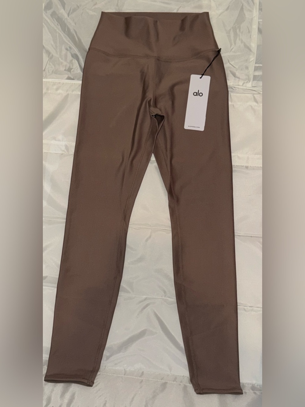 Alo Yoga Airlift High-Waist Leggings Taupe M New - Picture 4 of 6